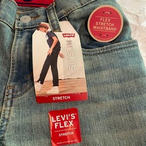 Levis NWT jeans